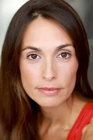 Foto de Sandrine Vargas interpretando a Sandrine en Nuestro verano