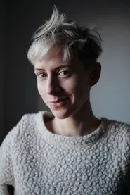 Sara Celler-Jezierska en Chryzantemy