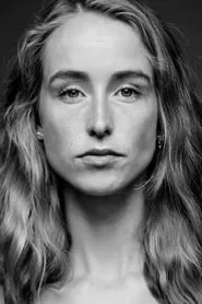Sarah Juel Werner en Ulvepigen Tinke