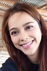 Sari Yanti en Pagar