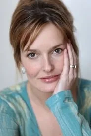 Foto de Saskia Mulder interpretando a Rebecca Vernet en The Descent