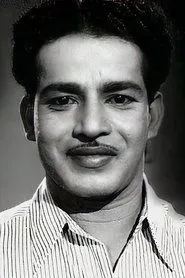 Sathyan en Akkarapacha