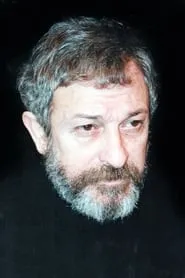 Retrato de Savaş Dinçel