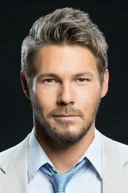 Foto de Scott Clifton