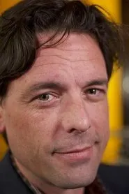 Scott Michael Dunn en Hit Play