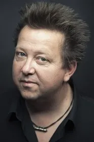 Retrato de Sebastian Krumbiegel