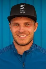 Sebastian Steudtner en Maya and the Wave