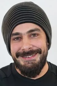 Retrato de Serdal Genç