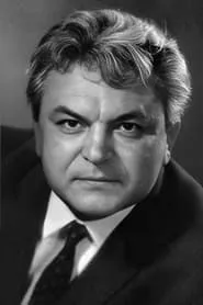 Foto de Sergey Bondarchuk interpretando a Fyodor Nazukov en Fugitivos en la noche