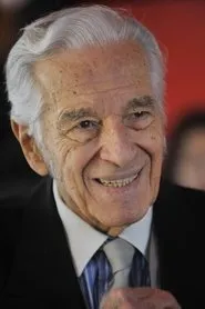 Sergiu Nicolaescu en Noi, cei din linia întîi