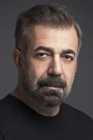 Retrato de Serhat Midyat