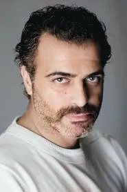 Sermiyan Midyat en Ay Lav Yu