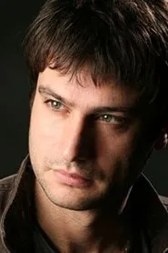 Retrato de Shahram Haghighatdoust
