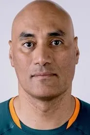 Retrato de Shane Rangi