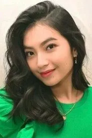 Shania Gracia en Hidup Ini Terlalu Banyak Kamu