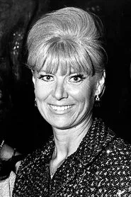 Retrato de Sheila MacRae