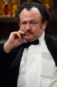 Retrato de Shimen Ruskin