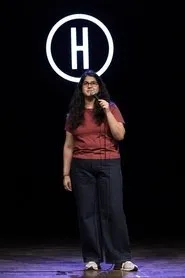 Shreeja Chaturvedi en Stand-Up Shorts