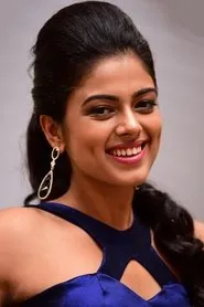 Siddhi Idnani en Vendhu Thanindhathu Kaadu