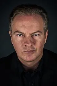 Retrato de Simon Weir
