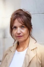 Simone Fuith en Let Me Try Again