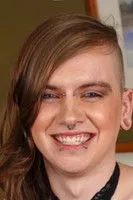 Retrato de Skylar Adams