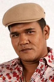 Retrato de Sonthaya Chitmanee