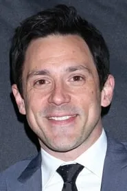 Retrato de Steve Kazee