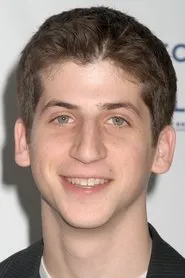 Foto de Steven Kaplan interpretando a Clem Ronson en ¿Cómo se escribe amor?