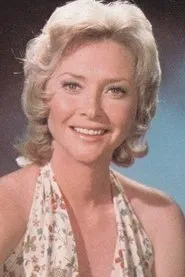 Susan Flannery en Nightmare for a Nightingale