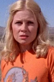 Suze Lanier-Bramlett en Las colinas tienen ojos