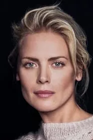 Synnøve Macody Lund en Haunted