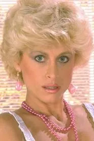 Tammy Reynolds en Big Busted Goddesses of L.A.