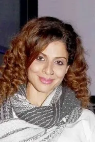 Foto de Tannaz Irani como 