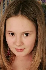 Tara Devon Gallagher en Swimmers