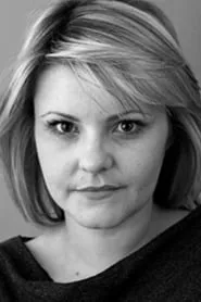 Foto de Tara Lynne O'Neill interpretando a Tracy Milligan en El último soldado