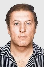Retrato de Tarık Şimşek