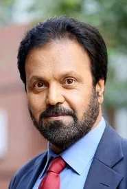 Tariq Anam Khan en The Last Thakur