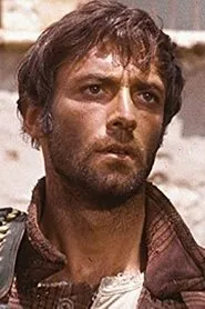 Thomas Hunter en Fugitivos en Siberia