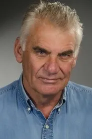 Retrato de Tim Hughes
