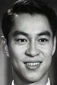 Tin Ching en Host for a Ghost