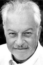 Retrato de Tom Brennan