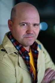 Retrato de Tom Bromhead