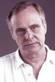 Retrato de Toni Slama