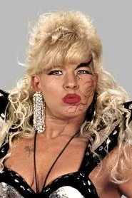 Trudy Vachon en Sable Unleashed
