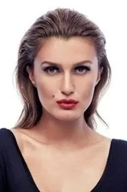 Tuğba Özay en Laz Kit