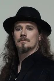 Retrato de Tuomas Holopainen