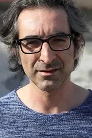 Retrato de Turgay Doğan