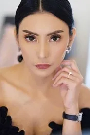 Retrato de Tyas Mirasih