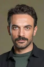 Retrato de UÄŸur Asla